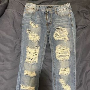 Fashion nova ripped jeans